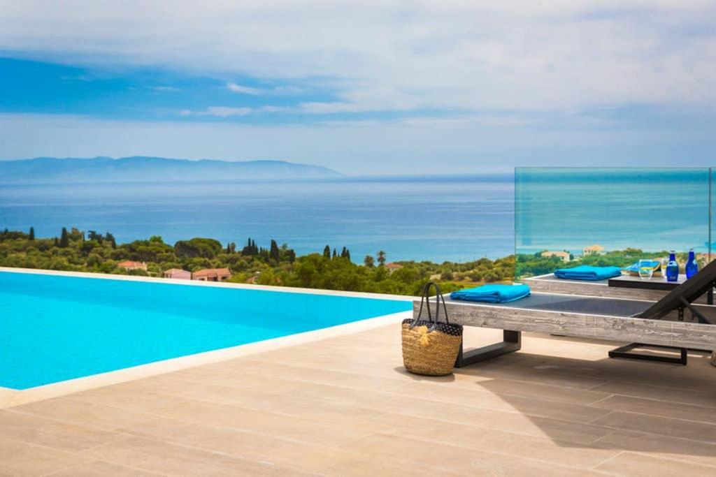 New Villa Blue With Private Pool At Trapezaki Livathos  Dış mekan fotoğraf