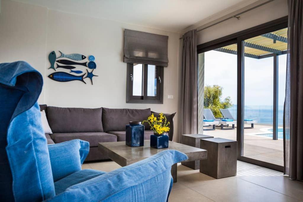 New Villa Blue With Private Pool At Trapezaki Livathos  Dış mekan fotoğraf